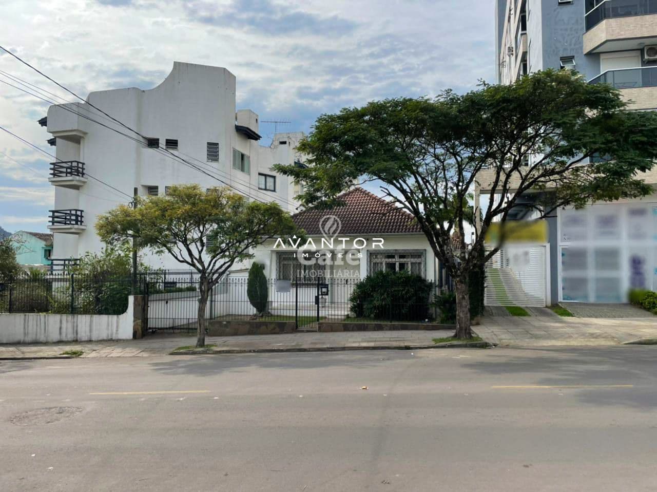 Casa a venda no centro de Santa Maria — Casa com 3 quartos à venda em Centro, Santa Maria/RS