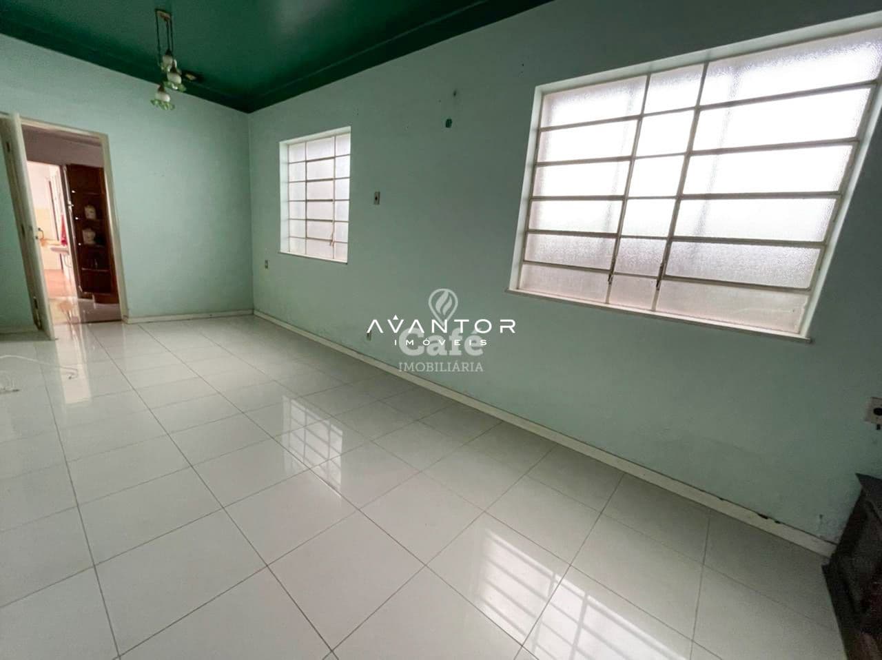 Casa a venda no centro de Santa Maria — Casa com 3 quartos à venda em Centro, Santa Maria/RS