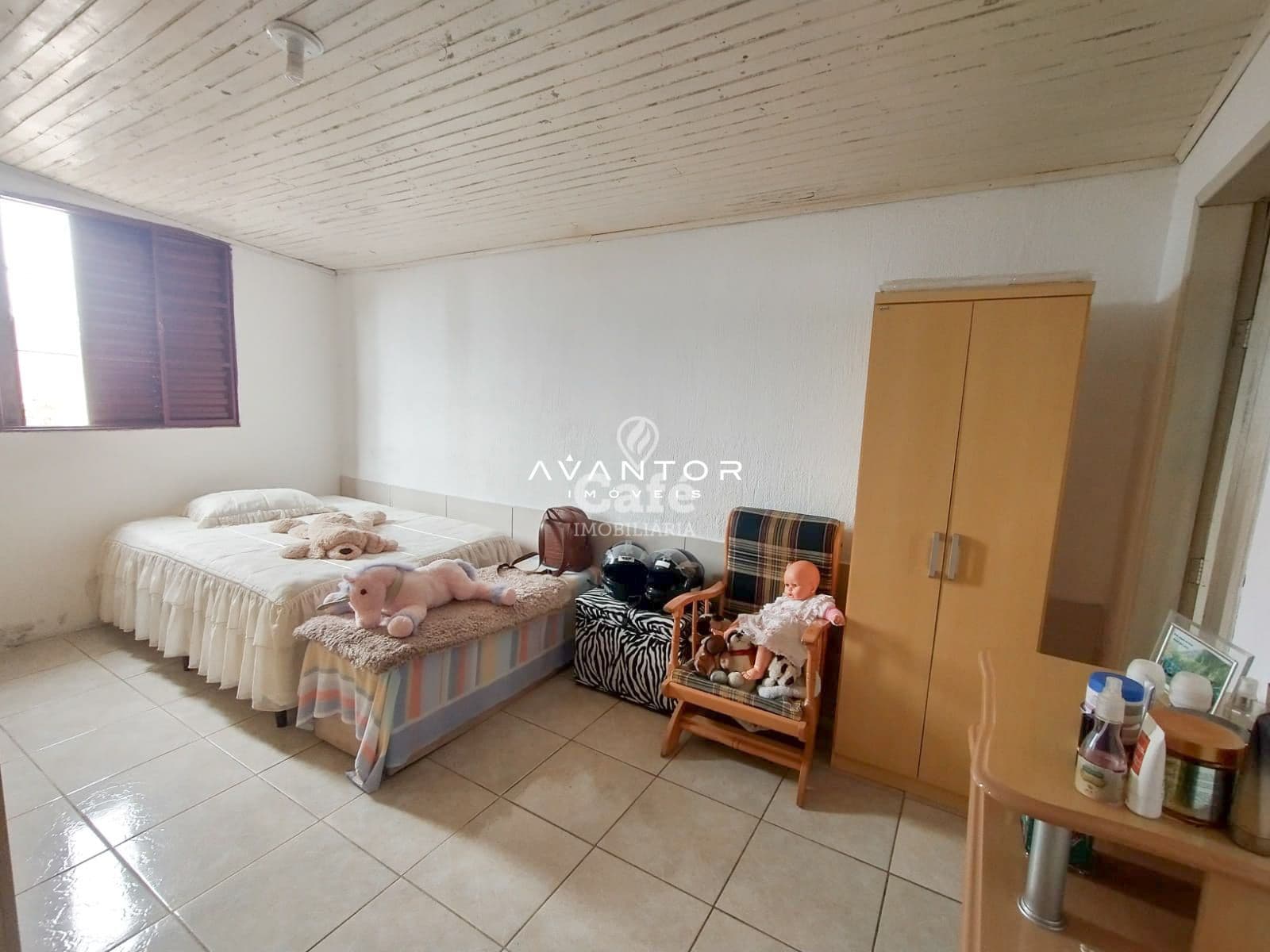 Linda casa na principal rua do bairro Trancredo Neves — Casa com 4 quartos à venda em Tancredo Neves, Santa Maria/RS