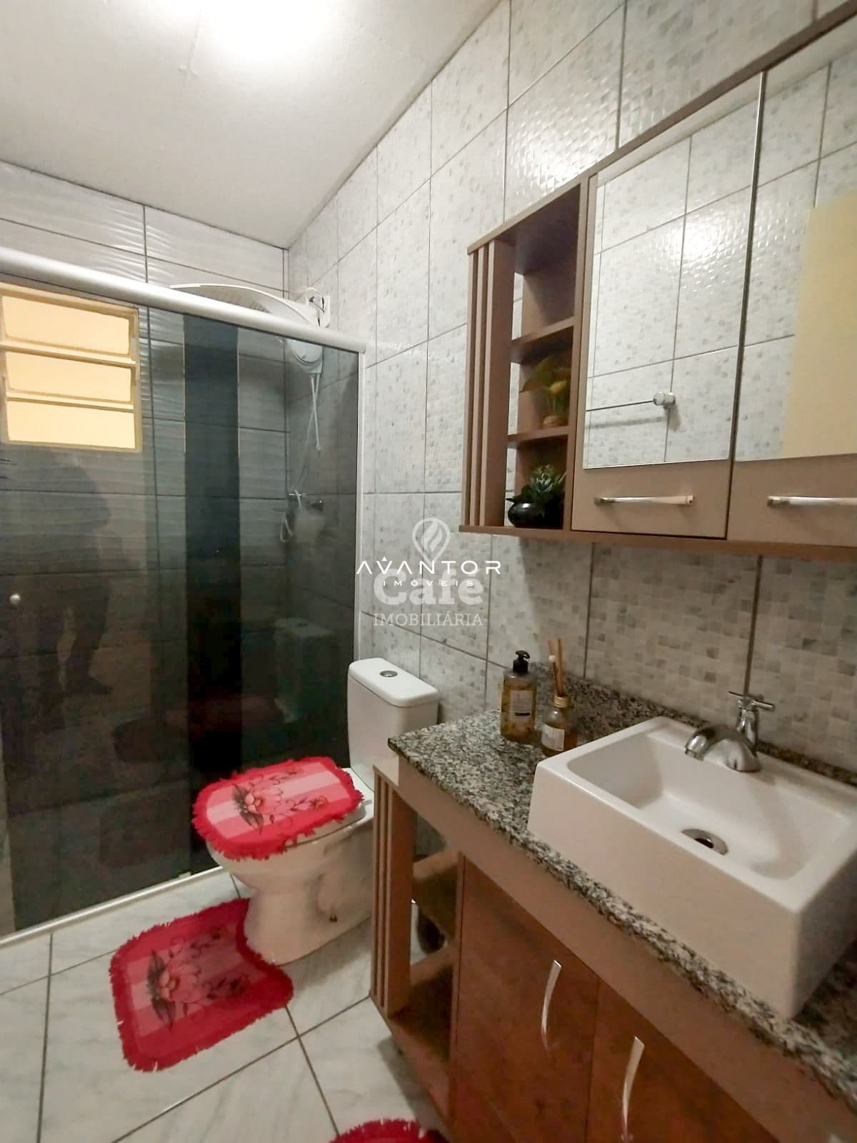 Linda casa na principal rua do bairro Trancredo Neves — Casa com 4 quartos à venda em Tancredo Neves, Santa Maria/RS