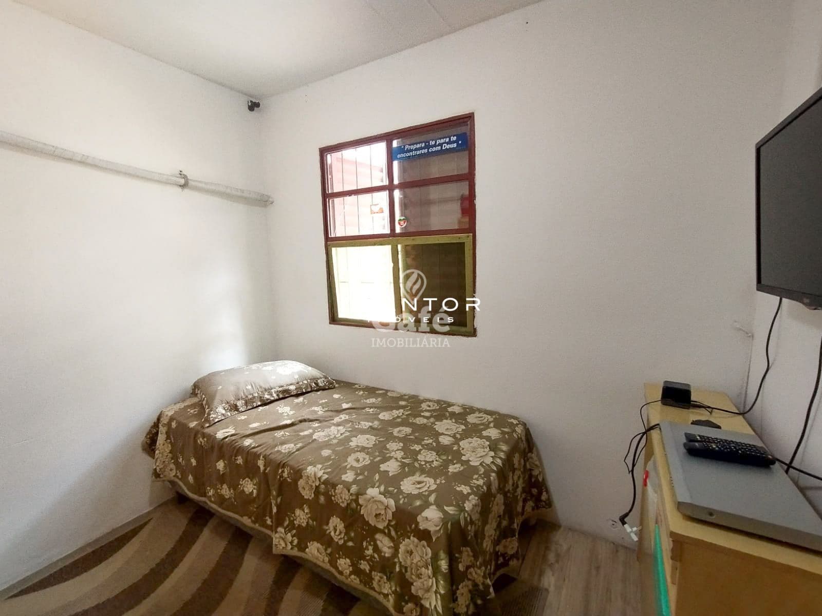 Linda casa na principal rua do bairro Trancredo Neves — Casa com 4 quartos à venda em Tancredo Neves, Santa Maria/RS