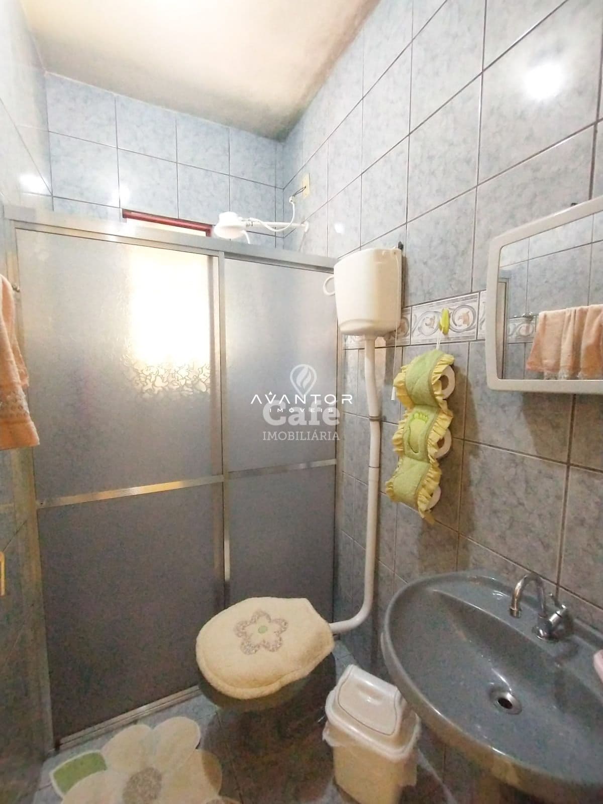 Linda casa na principal rua do bairro Trancredo Neves — Casa com 4 quartos à venda em Tancredo Neves, Santa Maria/RS