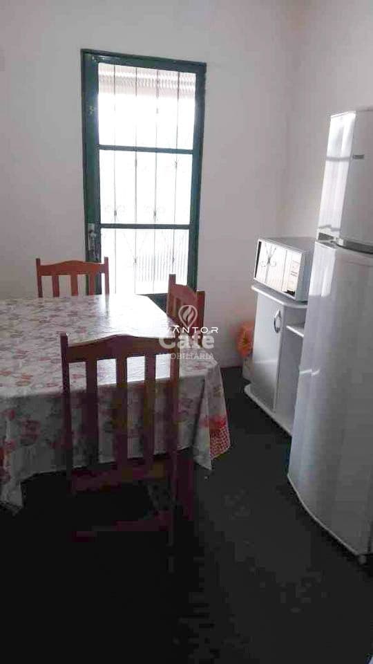 Apartamento de 2 dormitórios venda na T.Neves — Apartamento com 2 quartos à venda em Tancredo Neves, Santa Maria/RS