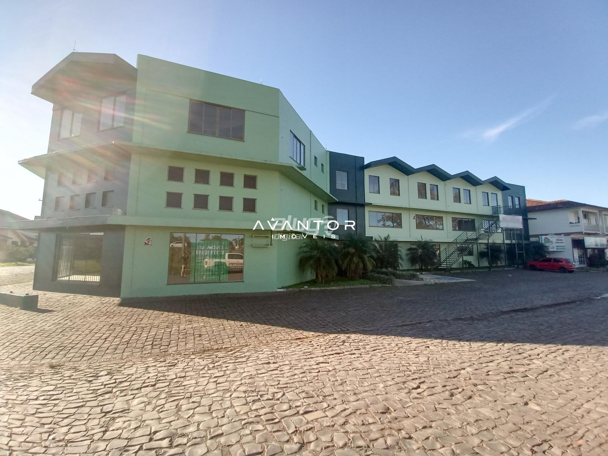 Prédio Comercial com 20 salas para alugar em Camobi, Santa Maria/RS — foto 3 de 4