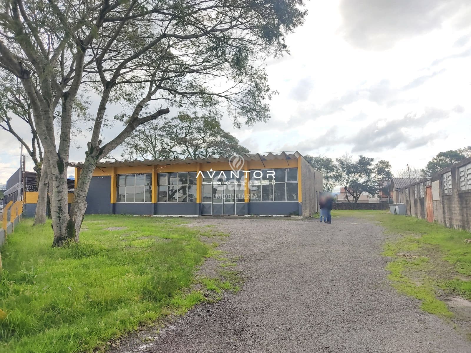 Prédio Comercial à venda em Juscelino Kubitschek, Santa Maria/RS