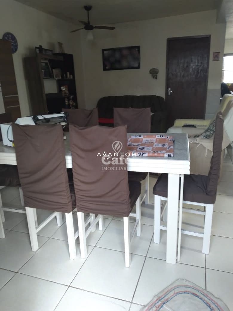 Sobrado De 5 Dormitórios, Suíte, Sala de Estar, 2 Banheiros, Cozinha, Área de Serviço, Var — Casa com 5 quartos à venda em Nossa Senhora Medianeira, Santa Maria/RS