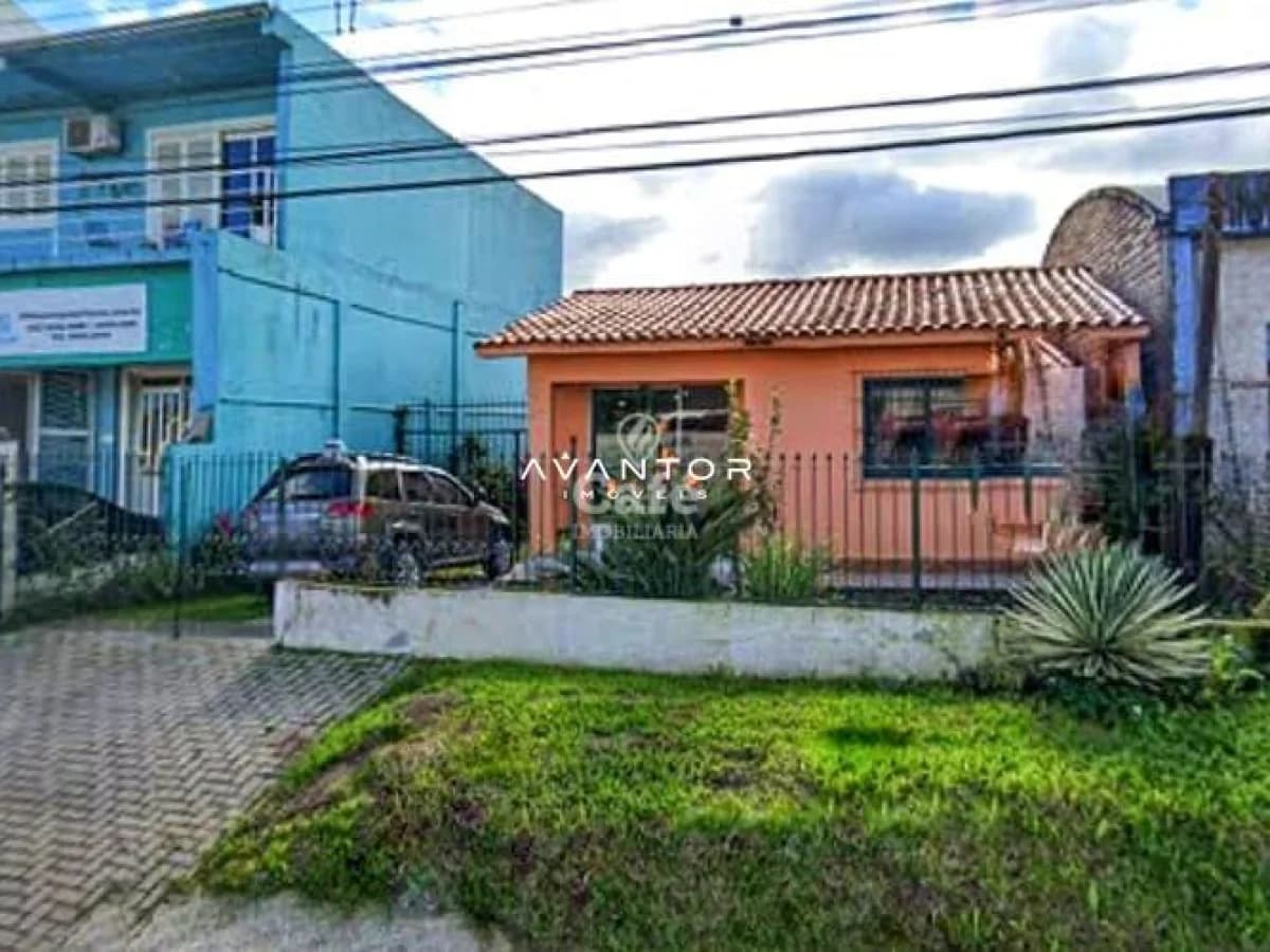 Casa De 3 Dormitórios, Sala de Estar, (2) Banheiros, Cozinha, Área de Serviço, Garagem e P — Casa com 3 quartos à venda em Pé de Plátano, Santa Maria/RS