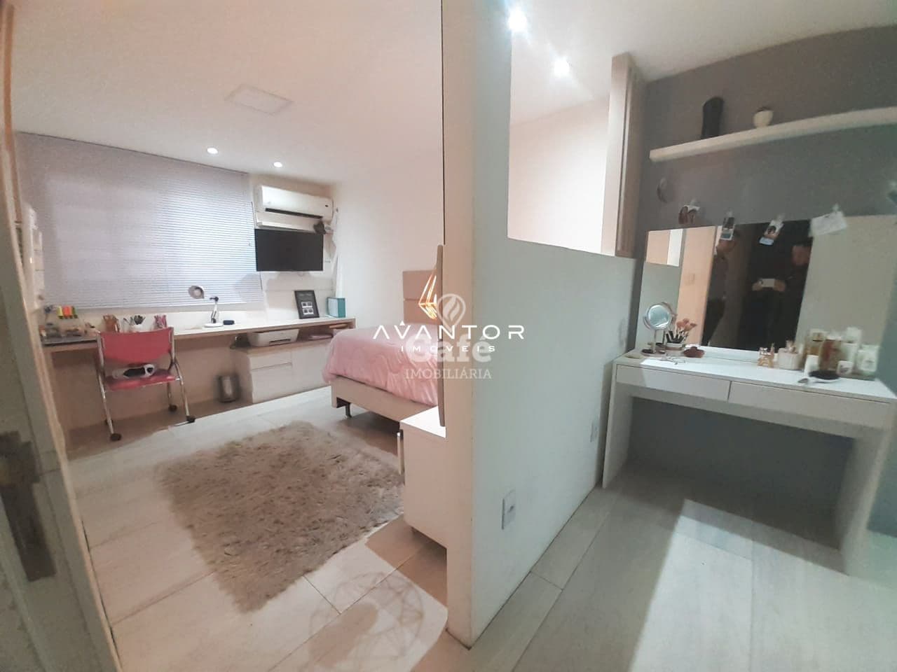 Casa 5 dormitórios sendo 2 suites — Casa com 5 quartos à venda em Nossa Senhora do Perpétuo Socorro, Santa Maria/RS