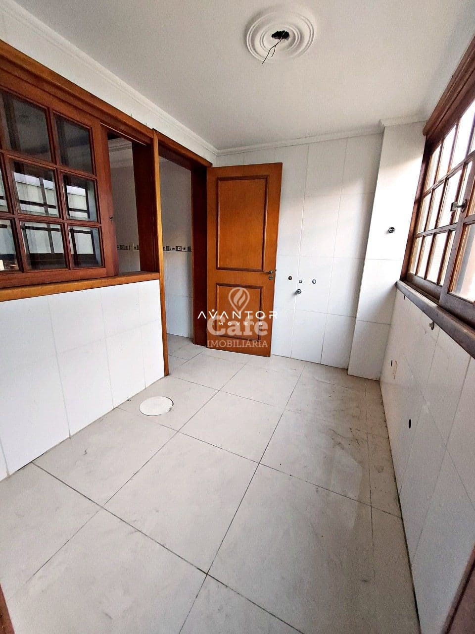 Apartamento, 3 Dormitórios, 1 Suíte, 3 Banheiros, 1 Vaga, Lareira, Churrasqueira, Nossa Se — Apartamento com 3 quartos à venda em Nossa Senhora de Lourdes, Santa Maria/RS