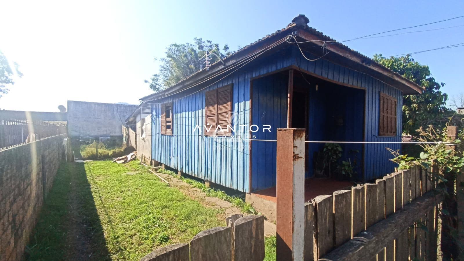Terreno Amplo De 480 m² a Venda no Bairro Rosário — Terreno à venda em Nossa Senhora do Rosário, Santa Maria/RS