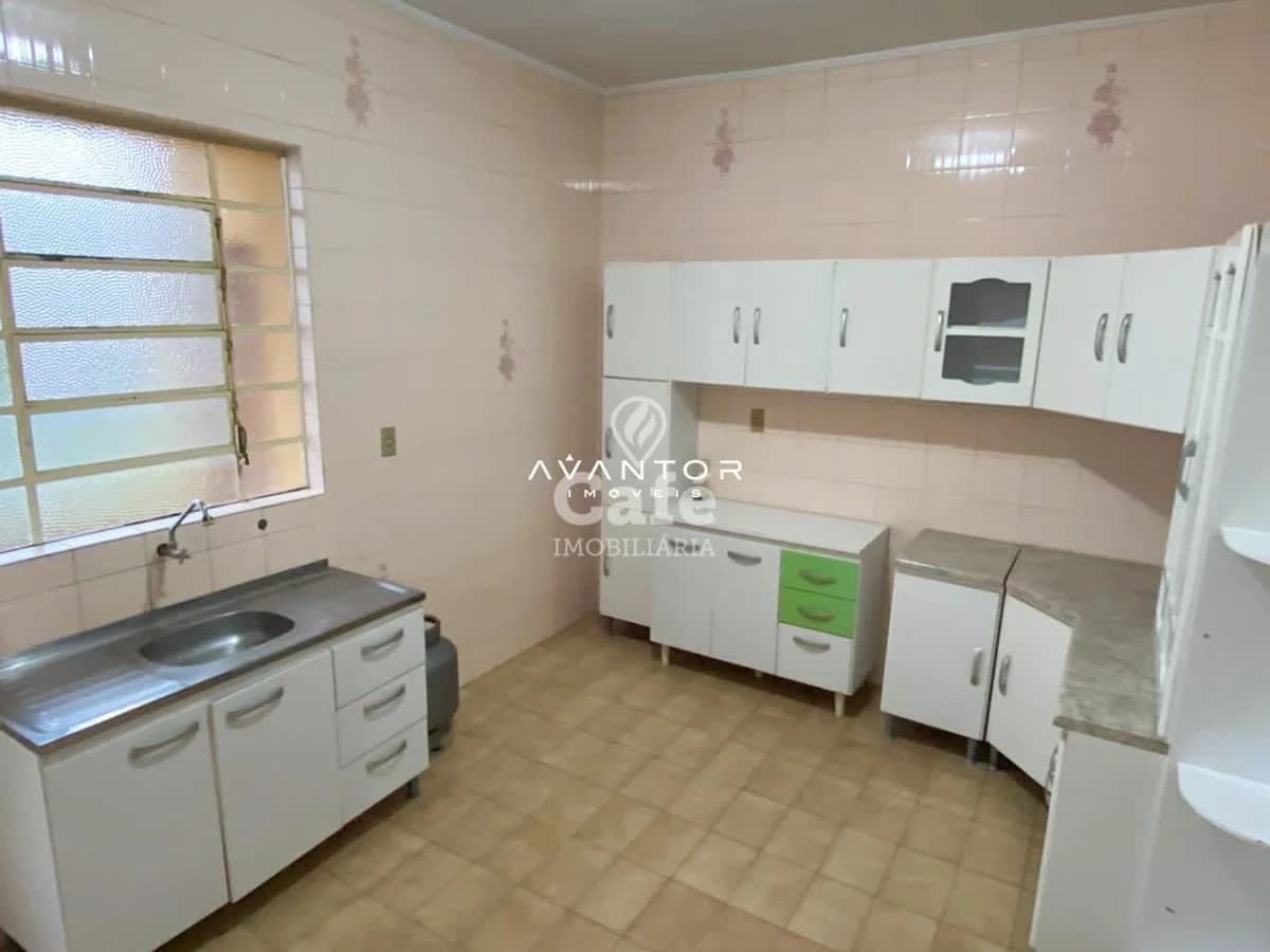 Cozinha com armários planejados — Apartamento com 3 quartos à venda em Nossa Senhora do Rosário, Santa Maria/RS