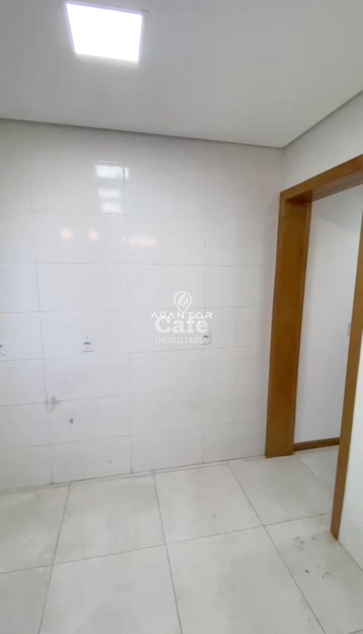 Casa Duplex De 3 Dormitórios, Suíte, Sala de Estar, Banheiro Social, Lavabo, Cozinha, Área — Casa com 3 quartos à venda em Diácono João Luiz Pozzobon, Santa Maria/RS