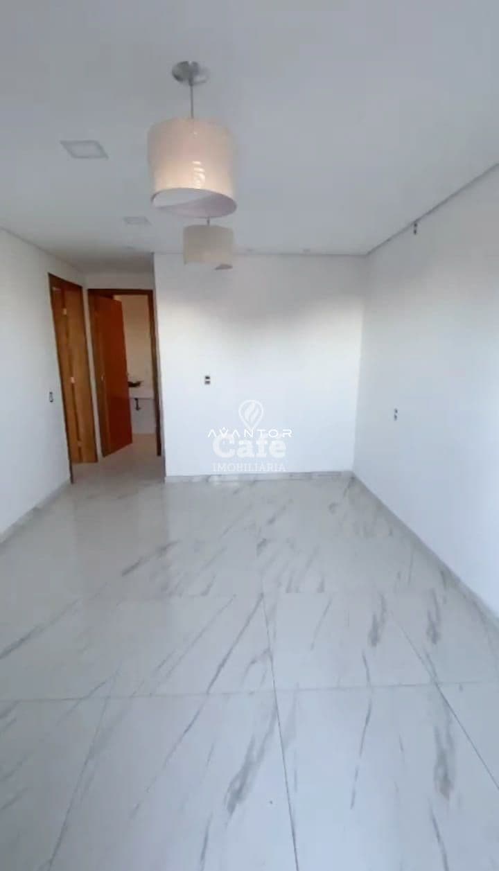 Casa Duplex De 3 Dormitórios, Suíte, Sala de Estar, Banheiro Social, Lavabo, Cozinha, Área — Casa com 3 quartos à venda em Diácono João Luiz Pozzobon, Santa Maria/RS