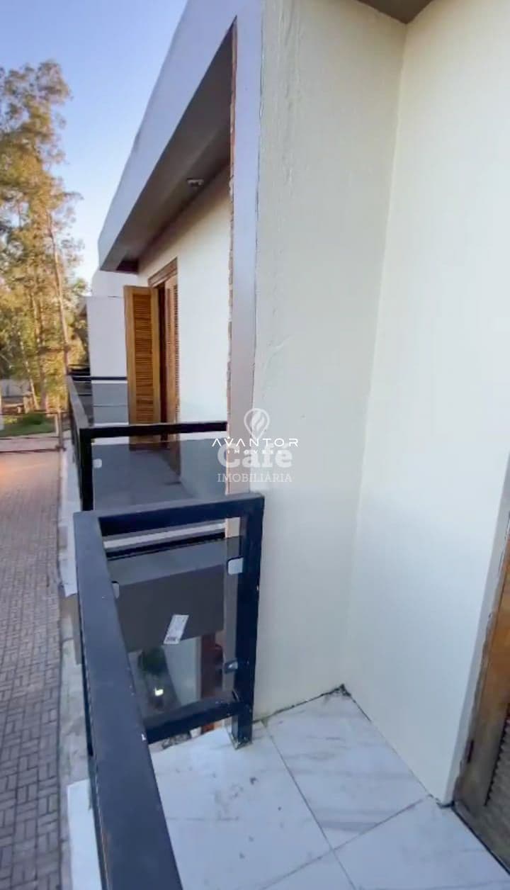 Casa Duplex De 3 Dormitórios, Suíte, Sala de Estar, Banheiro Social, Lavabo, Cozinha, Área — Casa com 3 quartos à venda em Diácono João Luiz Pozzobon, Santa Maria/RS