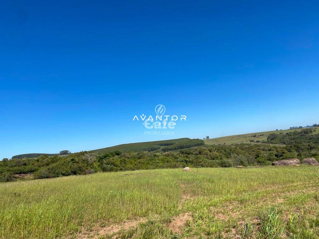 Terreno com vegetação e vista para as montanhas — Campo à venda em Interior, São Sepé/RS