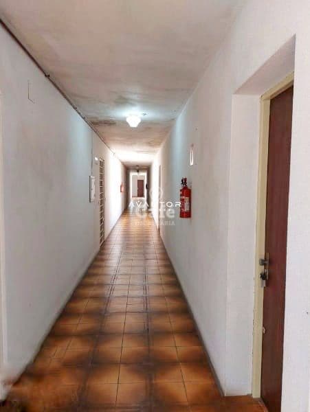 Apartamento De 2 Dormitórios, Sala Ampla, 2 Banheiros, Cozinha, Área de Serviço, Dependênc — Apartamento com 2 quartos à venda em Bonfim, Santa Maria/RS