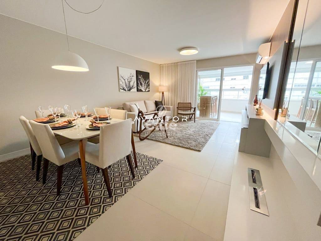 Sala de estar integrada à cozinha com sacada — Apartamento com 3 quartos à venda em Nossa Senhora de Lourdes, Santa Maria/RS