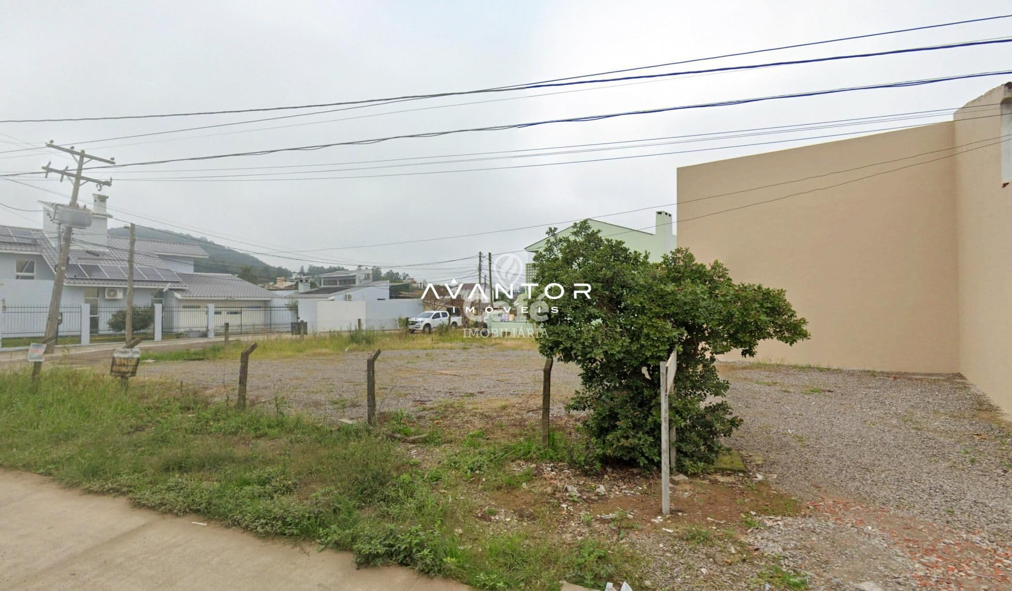 Terreno com 351 m², ótima localização, frente para BR-158 — Terreno à venda em Dom Antônio Reis, Santa Maria/RS