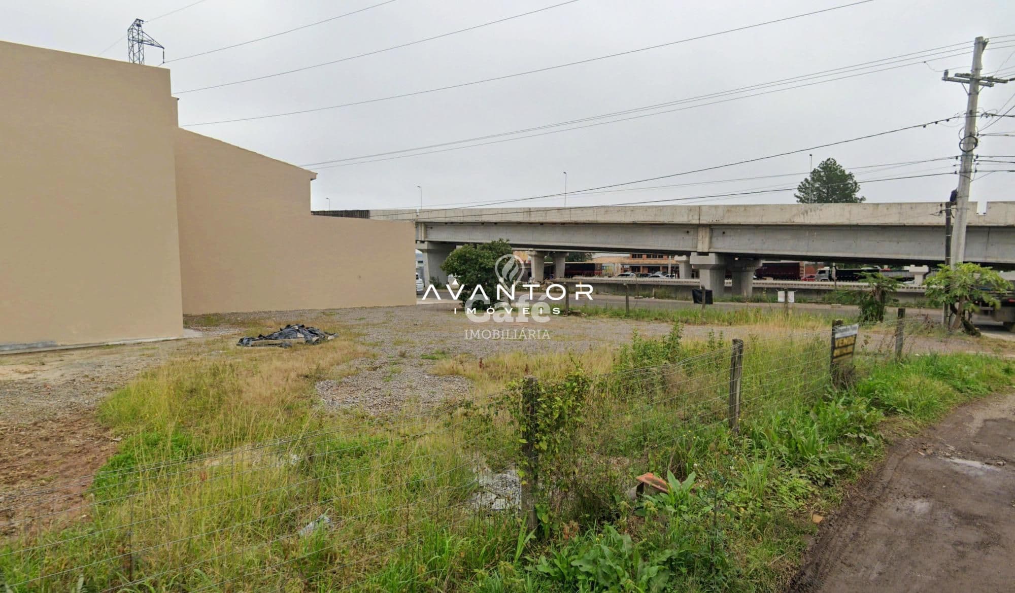 Terreno com 351 m², ótima localização, frente para BR-158 — Terreno à venda em Dom Antônio Reis, Santa Maria/RS