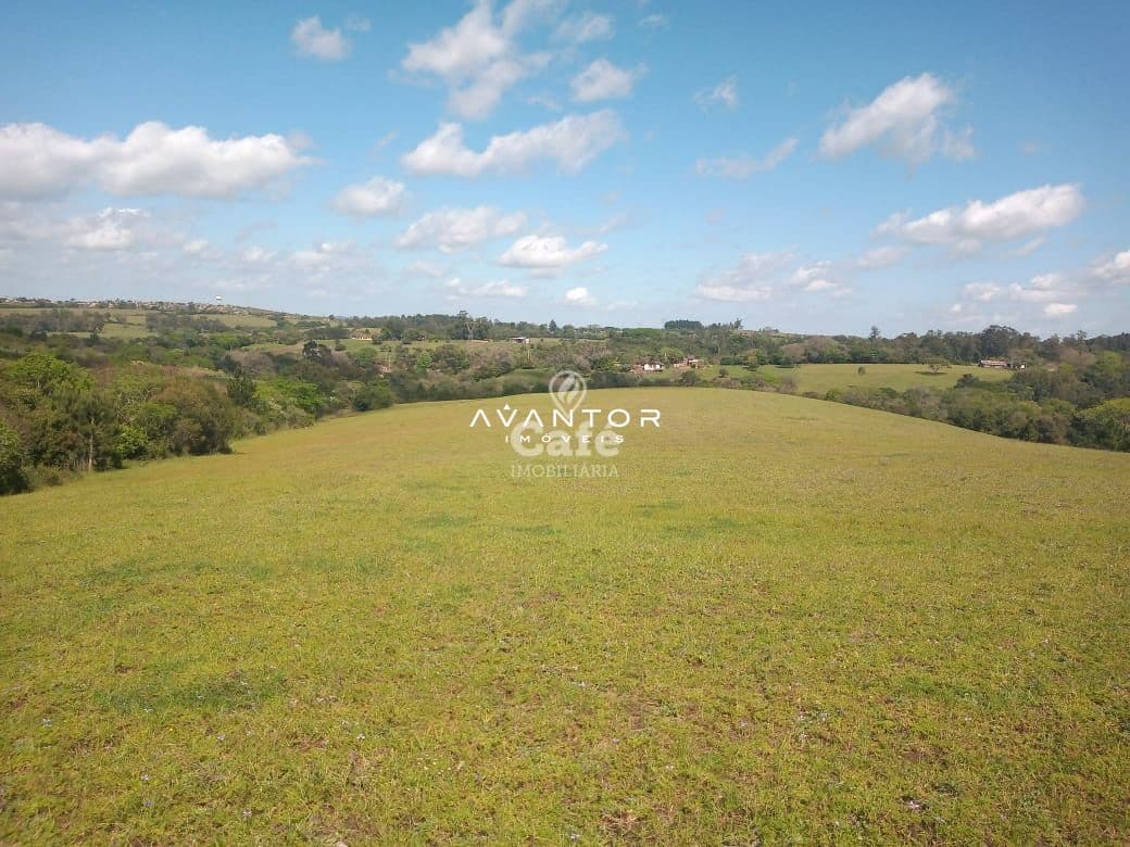 Terreno Amplo De 20000 m² com Casa de 240 m² — Terreno à venda em Caturrita, Santa Maria/RS