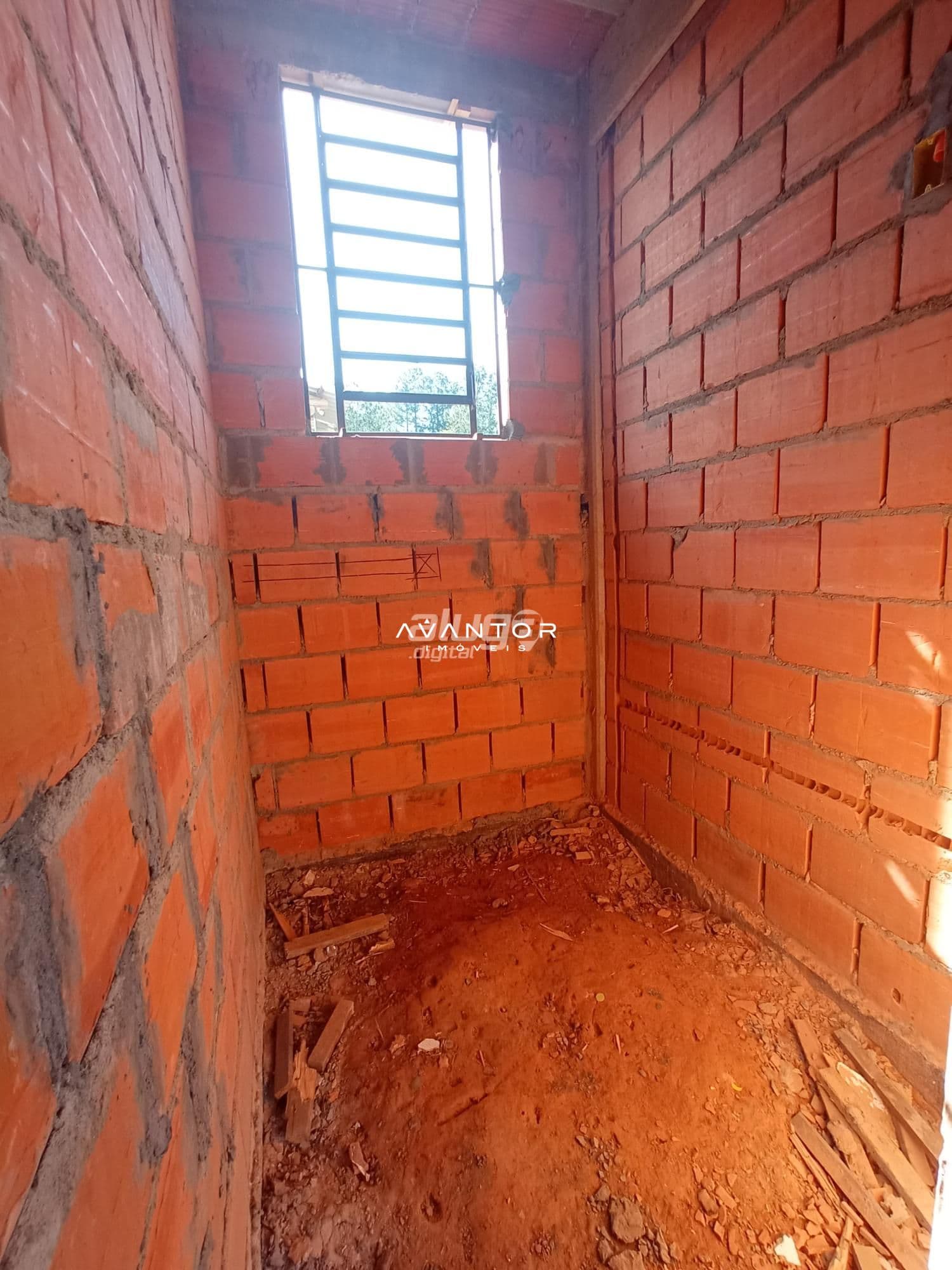 Pavilhão Amplo De 756 m² para Alugar em Excelente Localização — Pavilhão com 2 salas para alugar em Pé de Plátano, Santa Maria/RS
