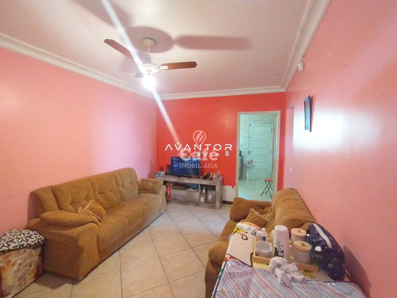 Linda casa no bairro perpétuo socorro — Casa com 2 quartos à venda em Nossa Senhora do Perpétuo Socorro, Santa Maria/RS