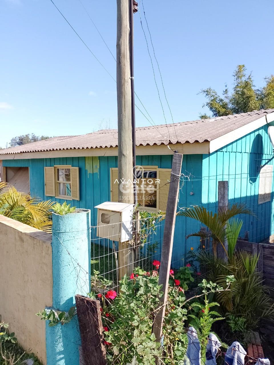 Fachada da casa com estrutura metálica — Casa com 3 quartos à venda em Santo Antônio, São Pedro do Sul/RS
