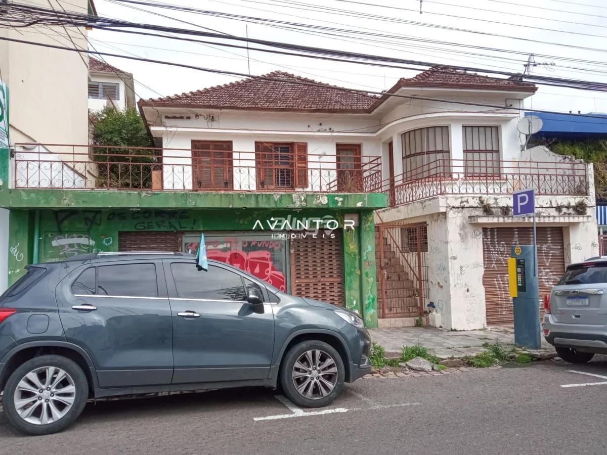 Casa com 4 quartos para alugar em Centro, Santa Maria/RS