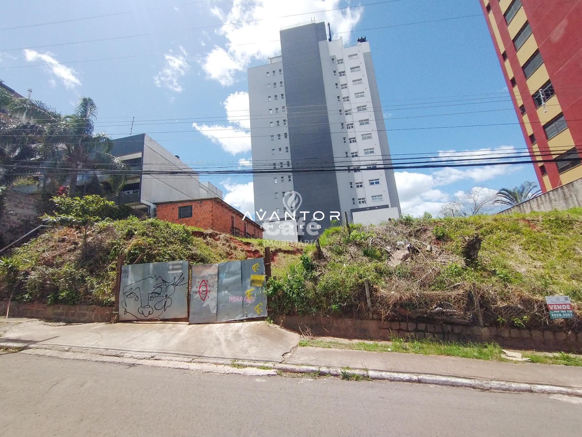 Terreno em ótima localização — Terreno à venda em Nossa Senhora de Lourdes, Santa Maria/RS