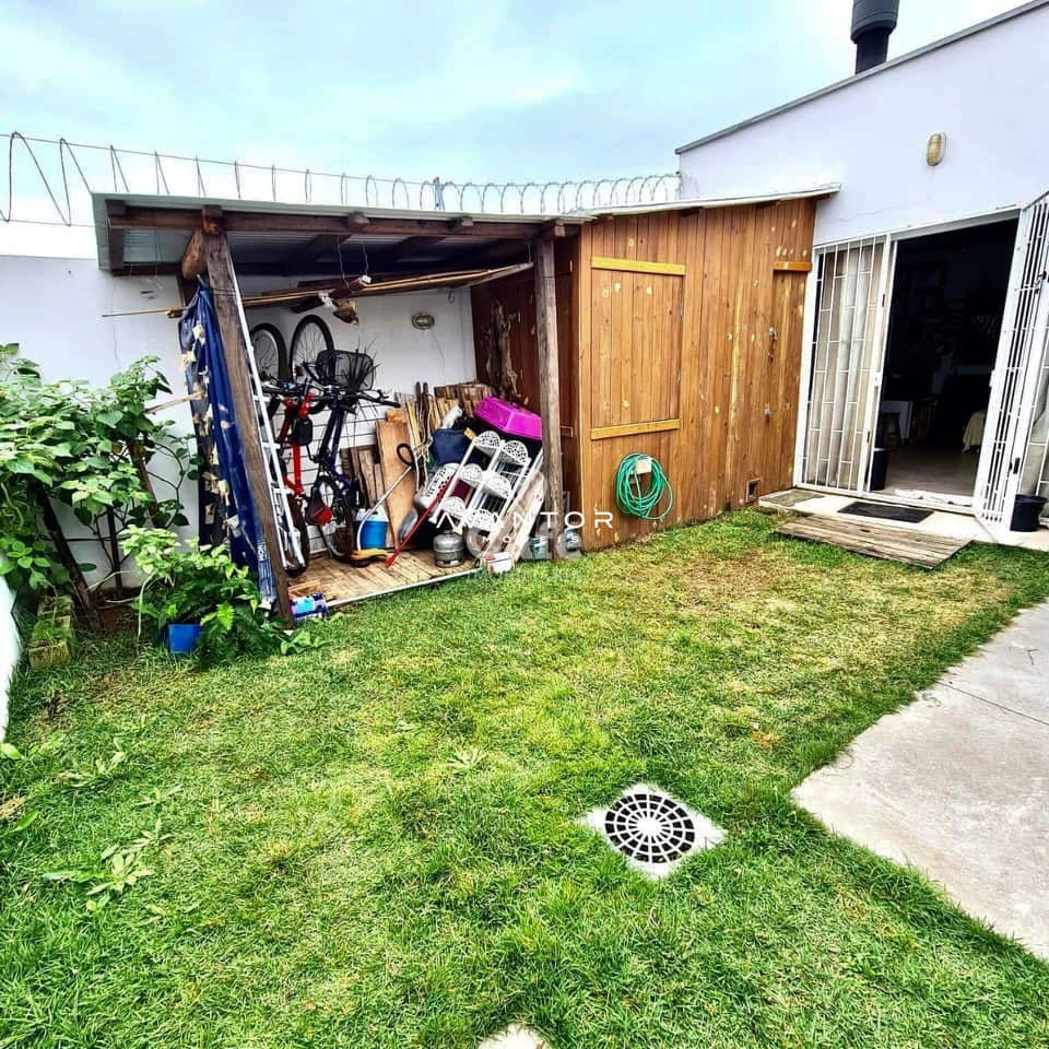 Casa, 2 Dormitórios, 1 Banheiro, 2 Vagas, Espaço Gourmet, Pátio, Diácono João Luiz Pozzobo — Casa com 2 quartos à venda em Diácono João Luiz Pozzobon, Santa Maria/RS