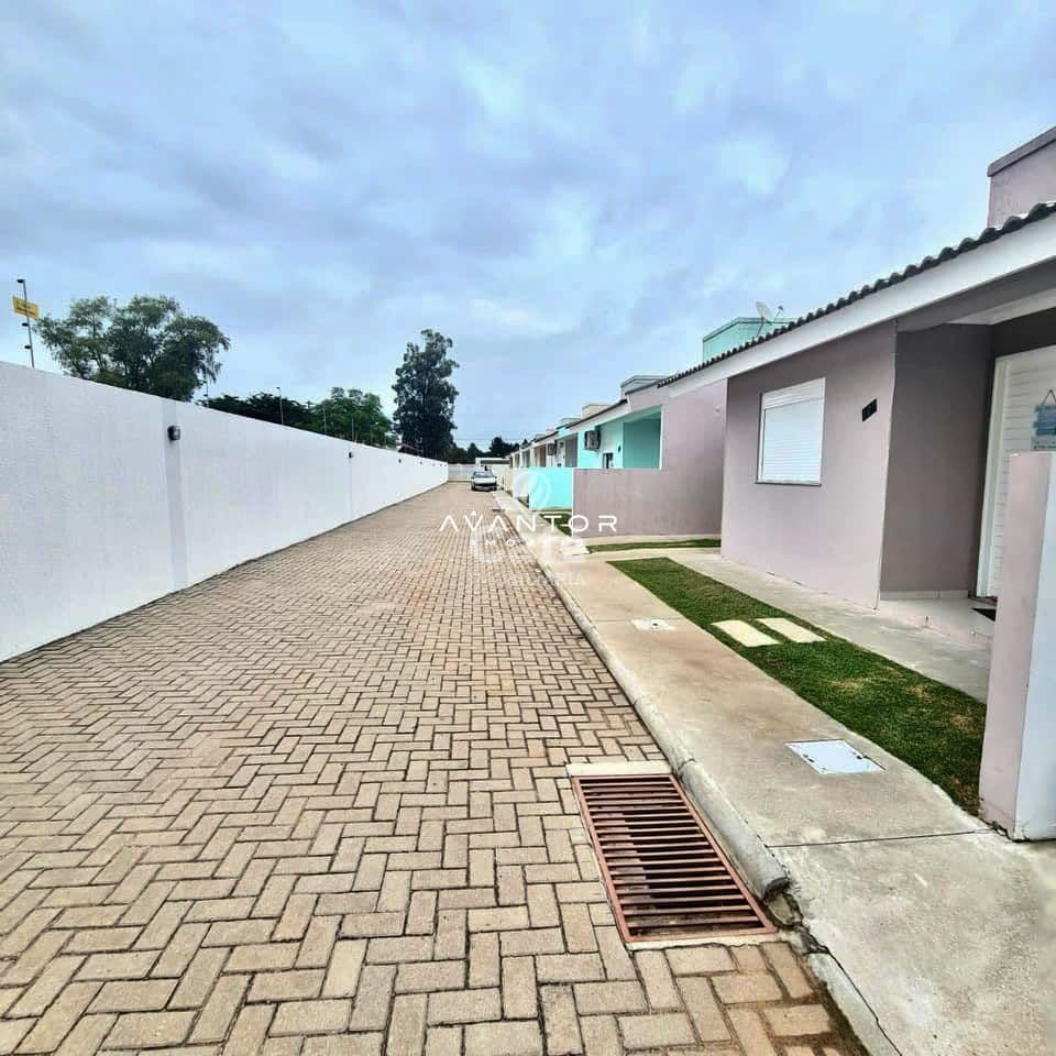 Casa, 2 Dormitórios, 1 Banheiro, 2 Vagas, Espaço Gourmet, Pátio, Diácono João Luiz Pozzobo — Casa com 2 quartos à venda em Diácono João Luiz Pozzobon, Santa Maria/RS