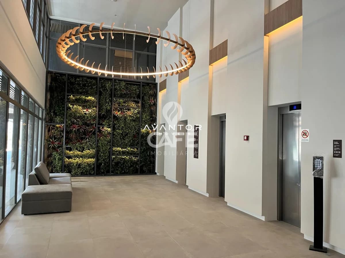 Hall de entrada com jardim vertical — Sala Comercial com 1 sala à venda no Vitta Center, em Centro, Santa Maria/RS
