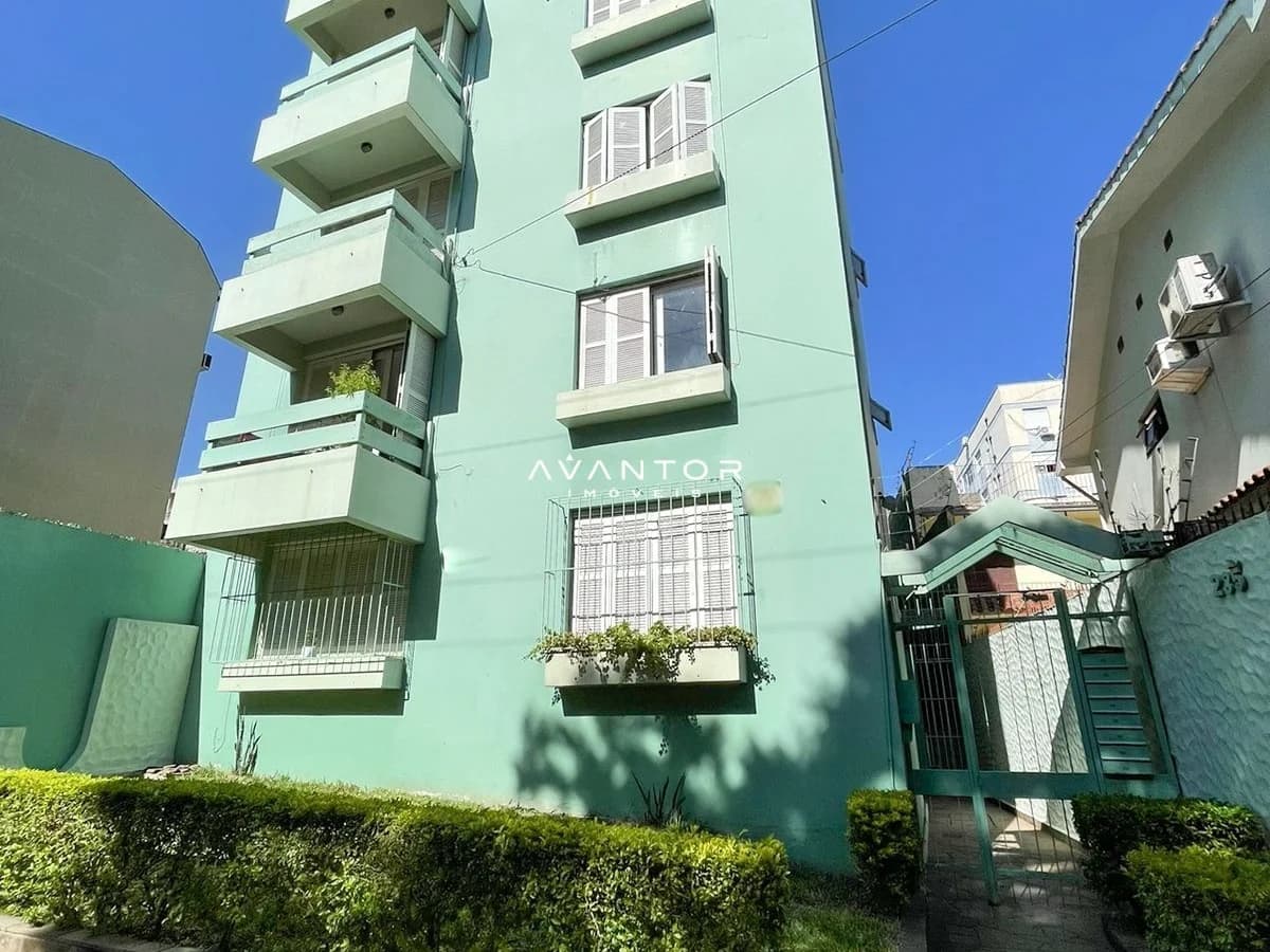 Fachada do prédio com sacadas — Apartamento com 1 quarto à venda em Centro, Santa Maria/RS