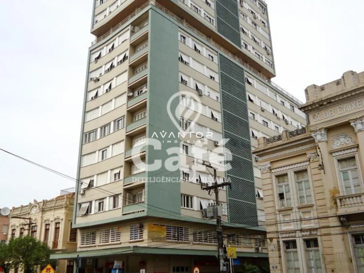 Fachada do prédio com unidades e lojas — Apartamento com 3 quartos à venda no Edifício Taperinha, em Centro, Santa Maria/RS