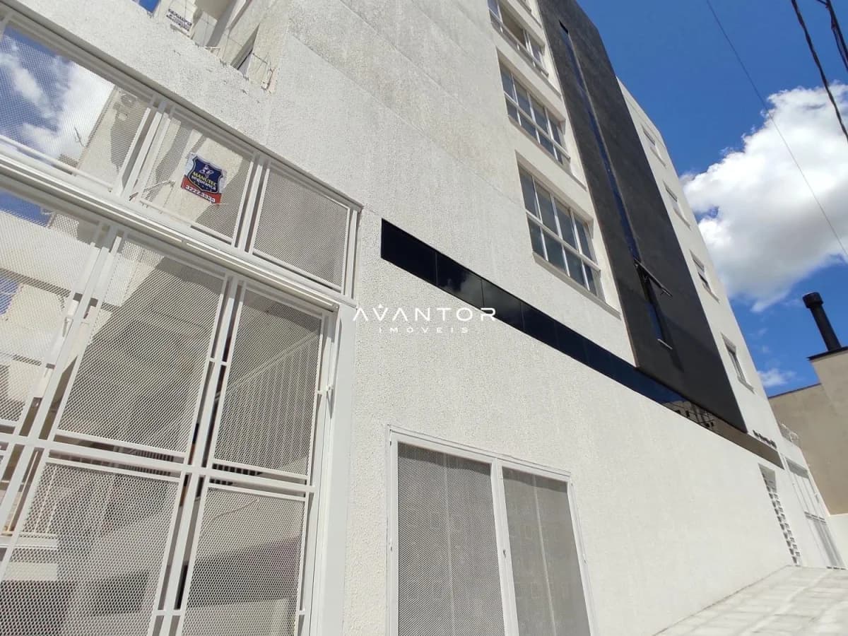 Fachada do prédio com entrada — Apartamento com 1 quarto à venda em Nossa Senhora do Rosário, Santa Maria/RS