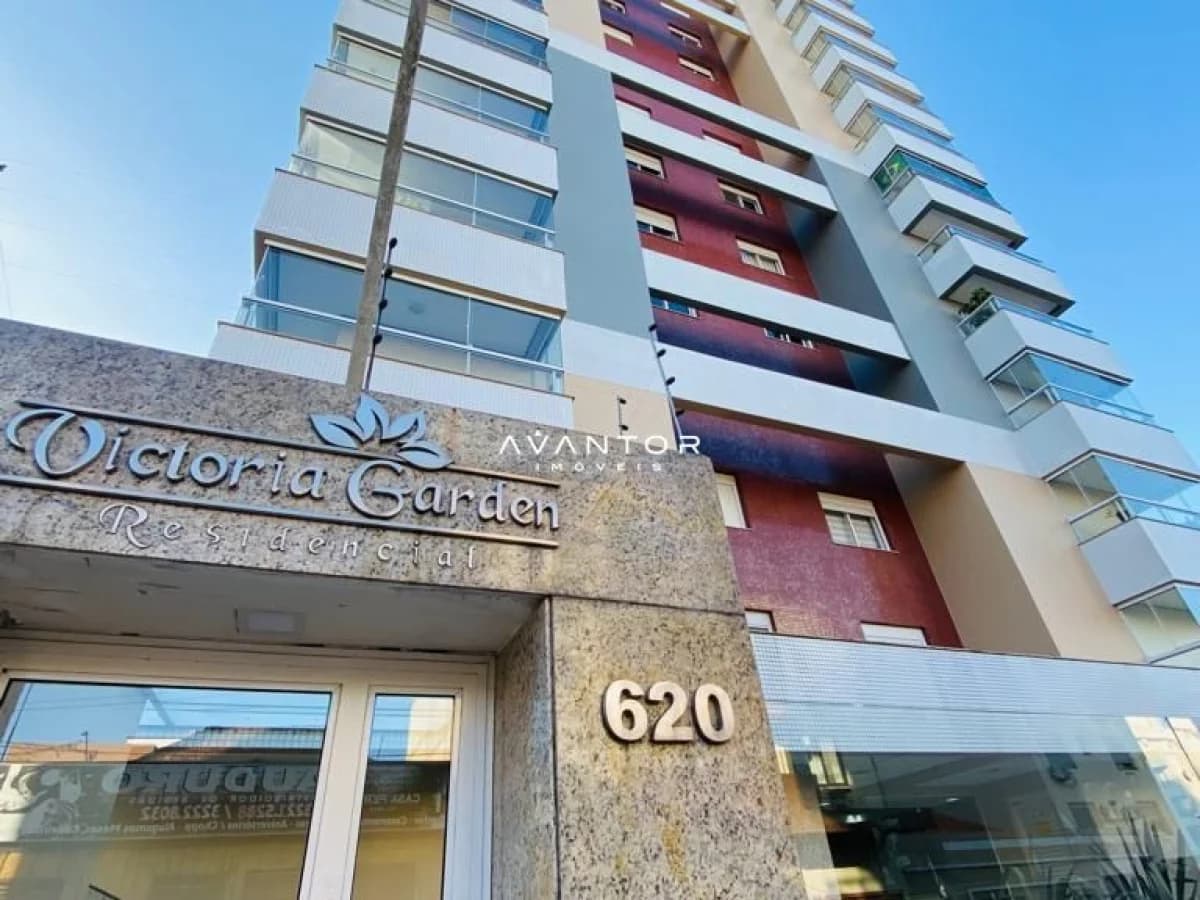 Fachada do prédio residencial com sacadas — Apartamento com 3 quartos à venda em Centro, Santa Maria/RS