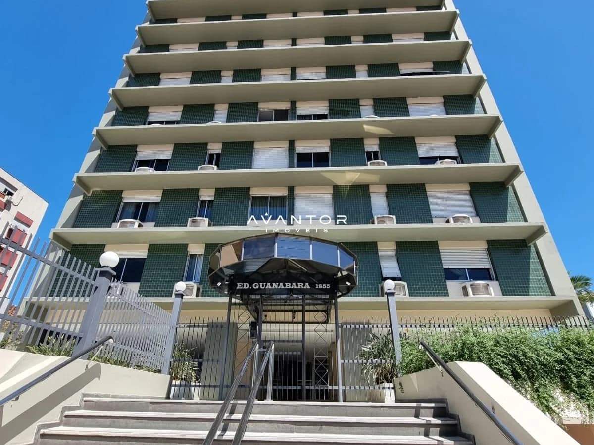 Fachada do prédio com sacadas — Apartamento com 3 quartos à venda em Nossa Senhora de Fátima, Santa Maria/RS