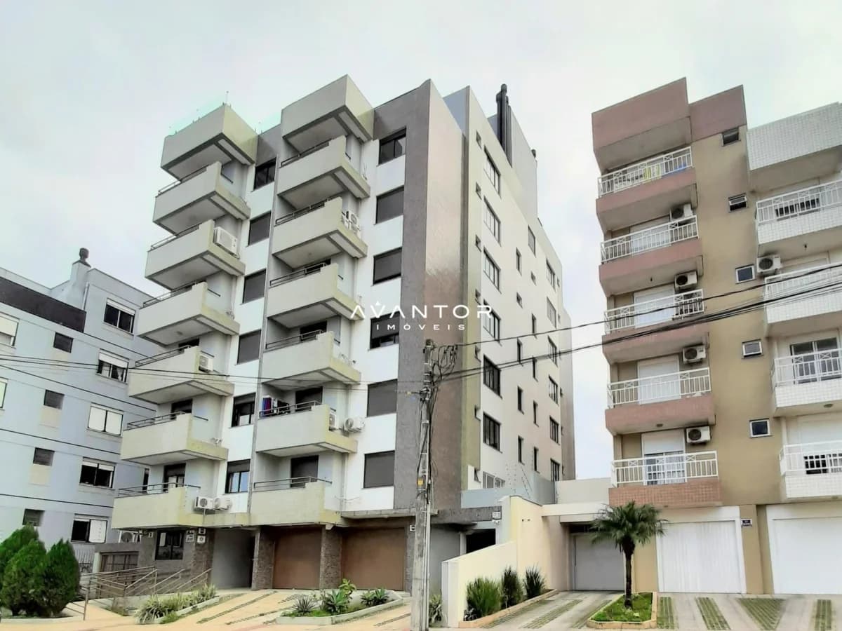 Fachada do prédio com garagem — Apartamento com 2 quartos à venda em Nossa Senhora de Fátima, Santa Maria/RS