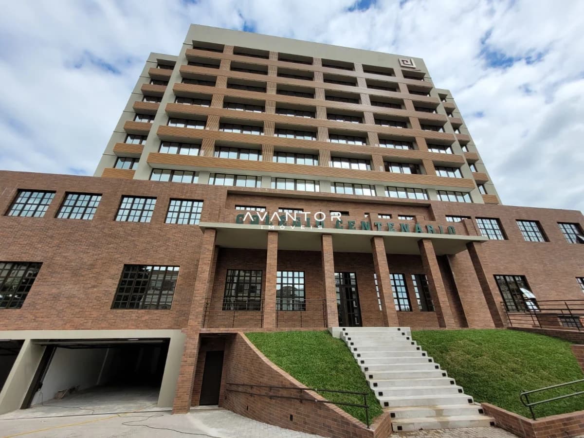 Fachada do edifício com entrada principal — Apartamento com 1 quarto à venda em Centro, Santa Maria/RS