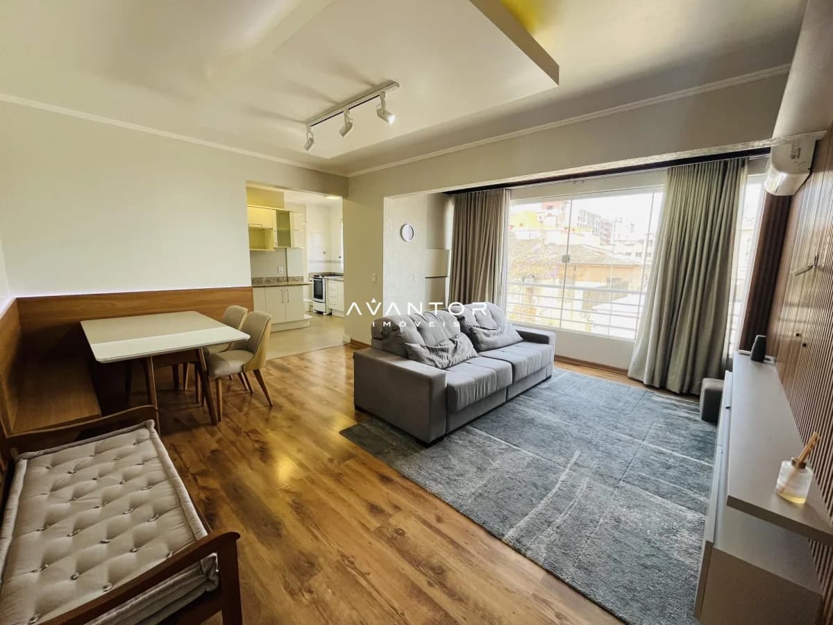 Sala de estar integrada à cozinha — Apartamento com 2 quartos à venda no Edificio Notre Dame, em Centro, Santa Maria/RS