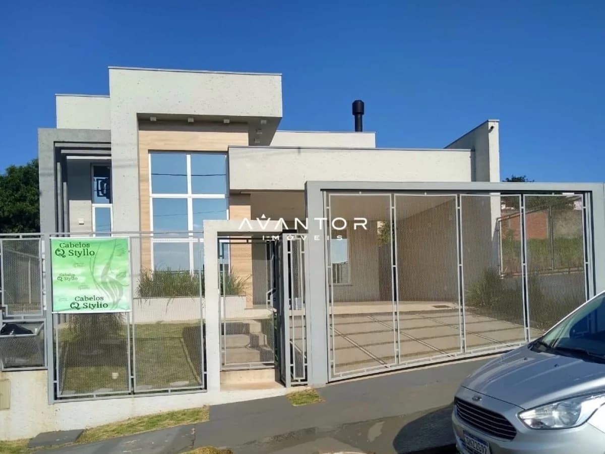 Fachada da casa com sacada — Casa com 3 quartos à venda em Pinheiro Machado, Santa Maria/RS