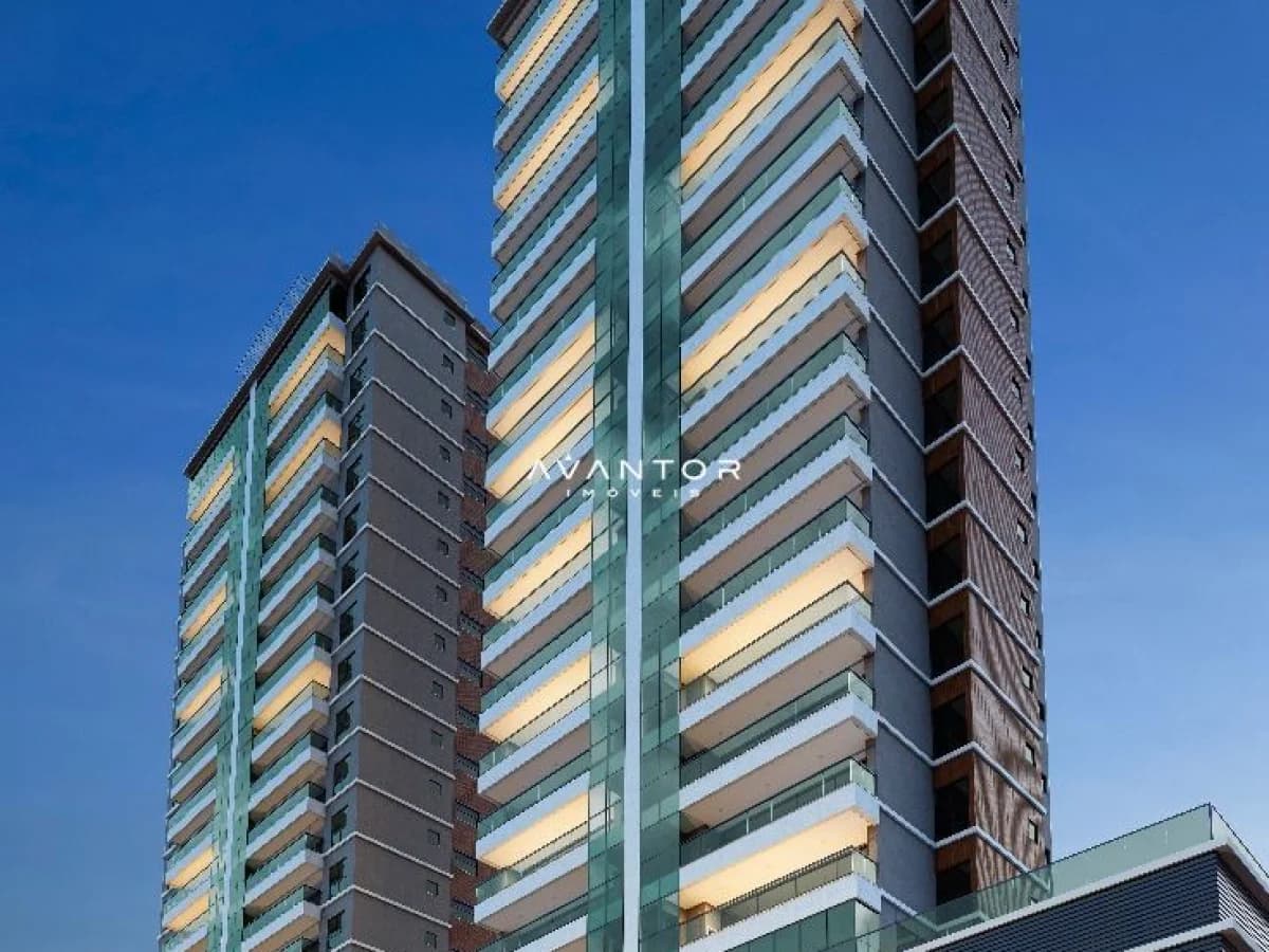 Fachada do prédio com sacadas — Apartamento com 3 quartos à venda no MONTREAL TOWER, em Meia Praia, Itapema/SC