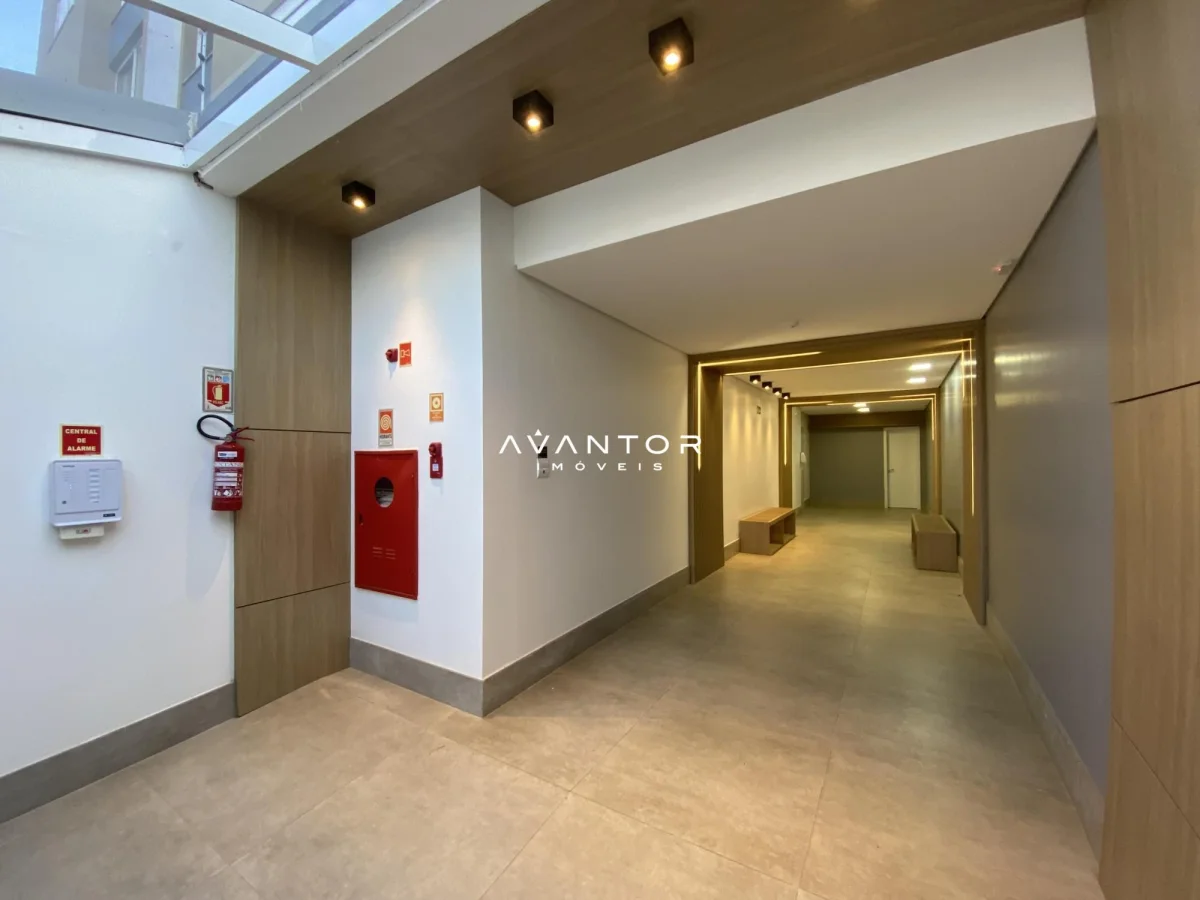 Hall de entrada com acesso aos elevadores — Apartamento com 1 quarto à venda no Residencial Malbec, em Camobi, Santa Maria/RS