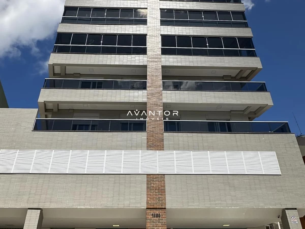 Fachada do prédio com sacadas — Apartamento com 3 quartos à venda em Nossa Senhora de Fátima, Santa Maria/RS