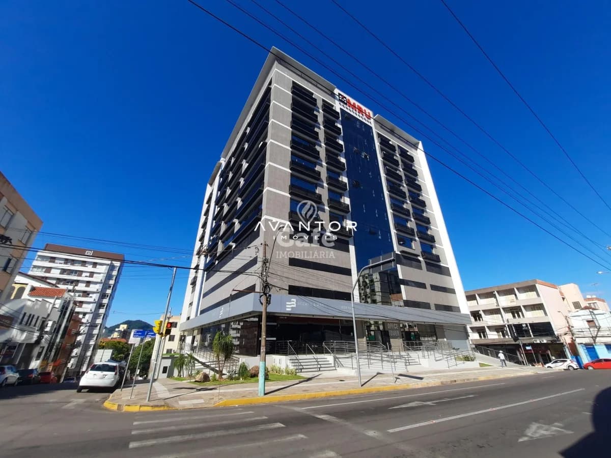 Fachada do prédio com área comercial — Sala Comercial com 1 sala para alugar no Office Tower, em Centro, Santa Maria/RS
