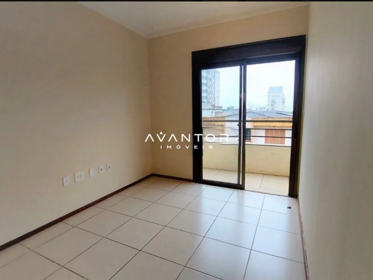 Dormitório com acesso à sacada — Apartamento com 3 quartos à venda no Residencial Dr. Ney D'Ávilla, em Bonfim, Santa Maria/RS