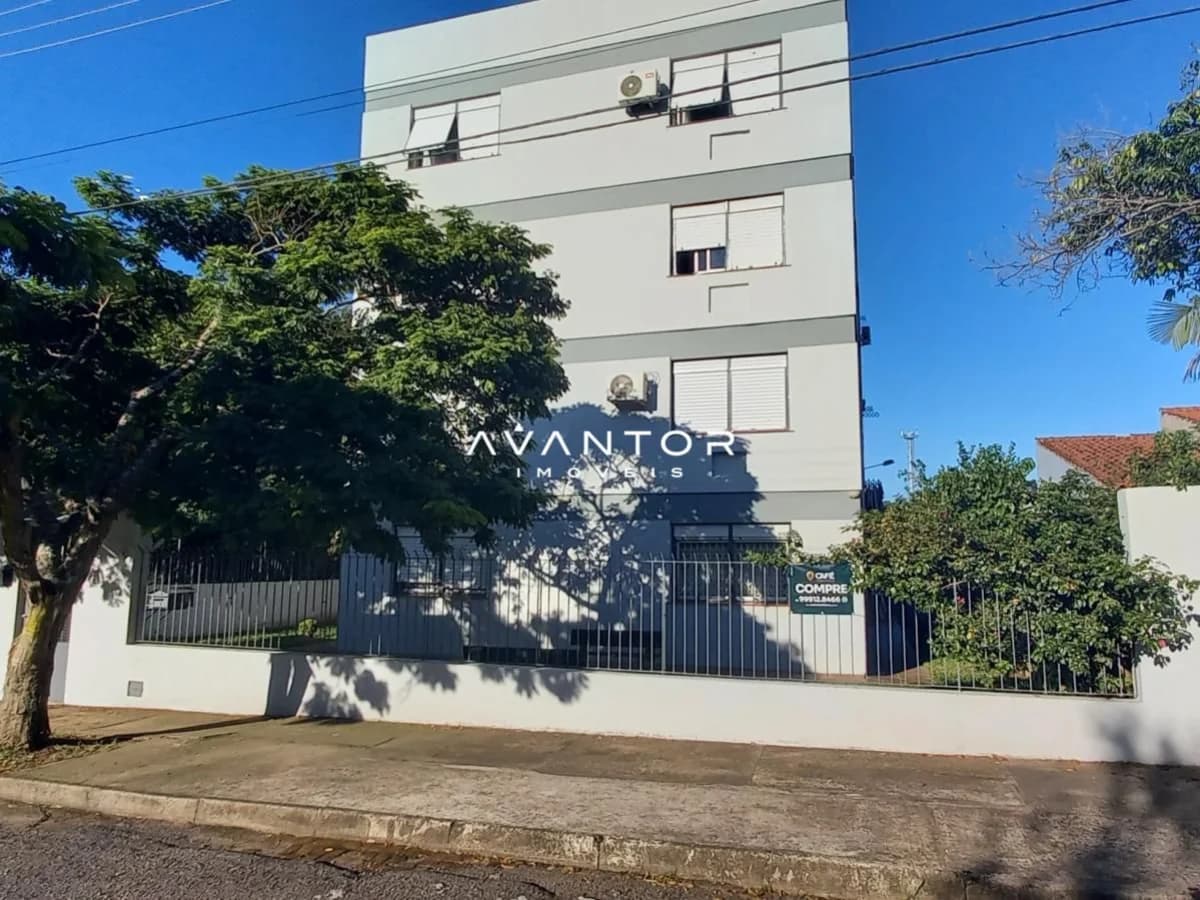 Fachada do prédio com portão — Apartamento com 3 quartos à venda no Edifício Palmares ll, em São José, Santa Maria/RS