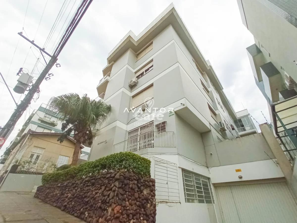 Fachada do prédio com garagem — Apartamento com 3 quartos à venda no Edifício Henrique Dias, em Centro, Santa Maria/RS