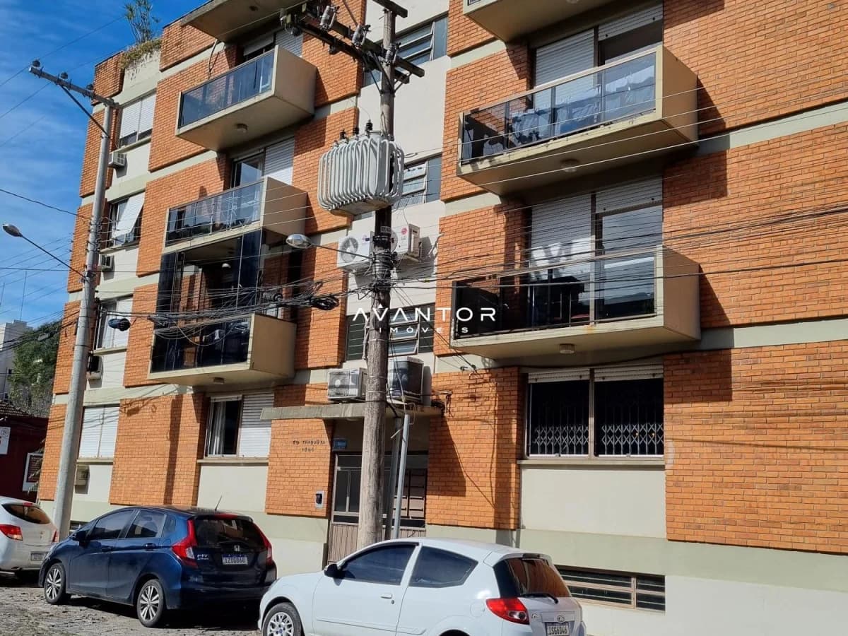 Fachada do prédio com sacadas — Apartamento com 3 quartos à venda em Nossa Senhora de Fátima, Santa Maria/RS
