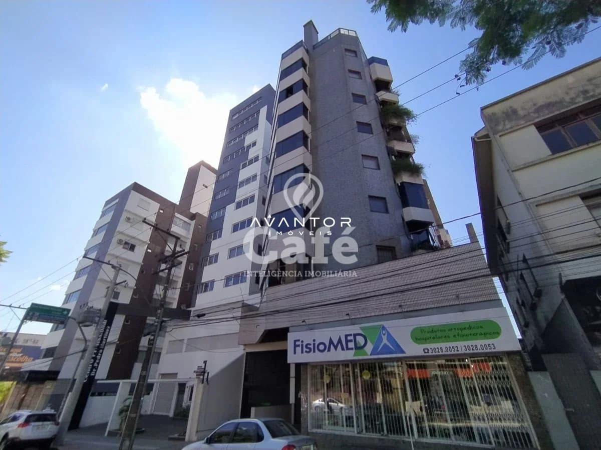 Fachada do prédio com comércio na base — Apartamento com 4 quartos à venda em Centro, Santa Maria/RS